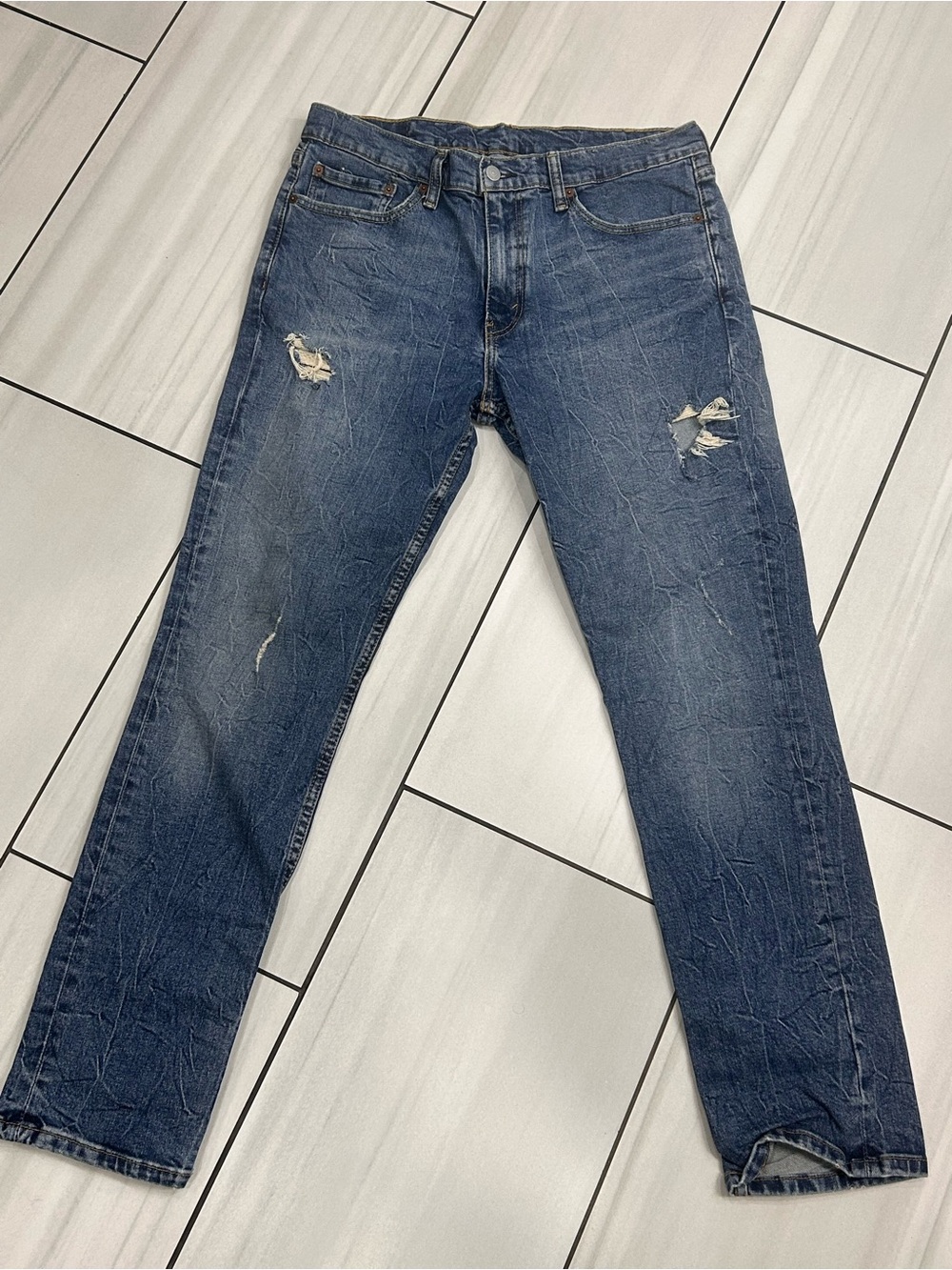 Levi’s 511 Slim Fit Jeans Men 36x32 Medium Wash Distressed Denim